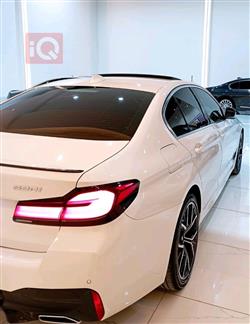 بی ئێم دەبڵیو سیریەس 5